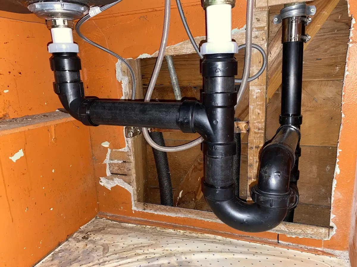 Professional Clogged Toilet equipment and tools on the job in Oak Park Heights